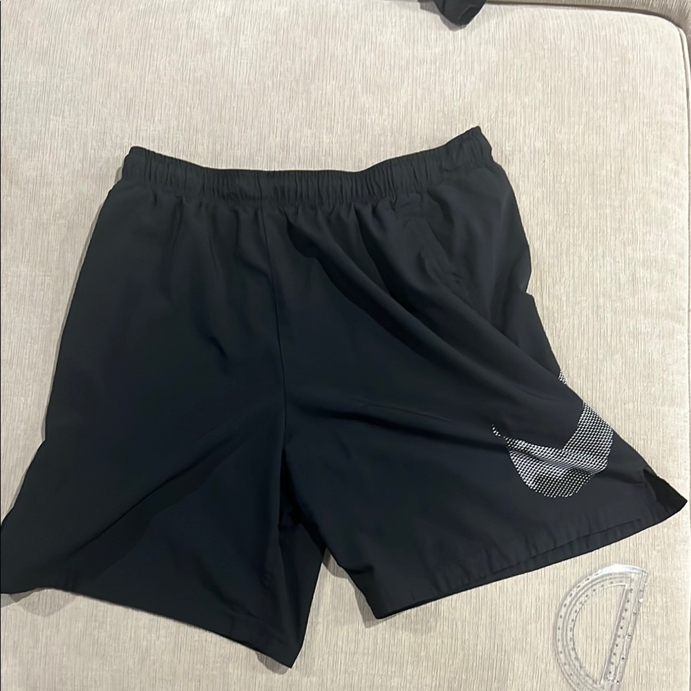 Nike Black Athletic Shorts Moisture-Wicking Design 9in Inseam